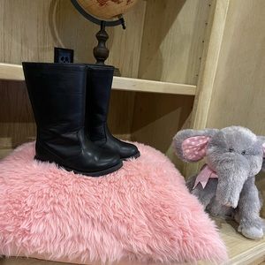 GAP black boots for toddler girl